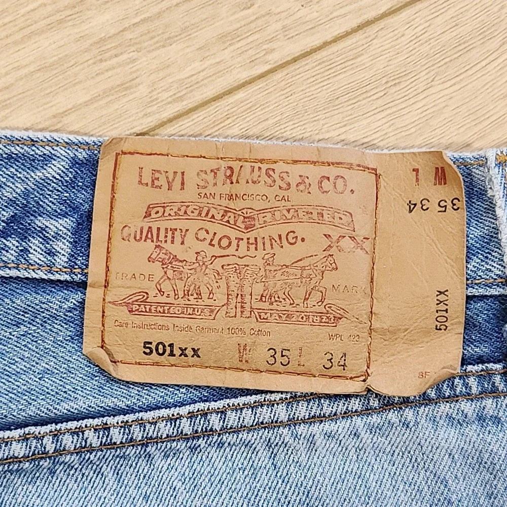 Vintage Y2K Levis 501xx Denim Shorts Mens 32 6